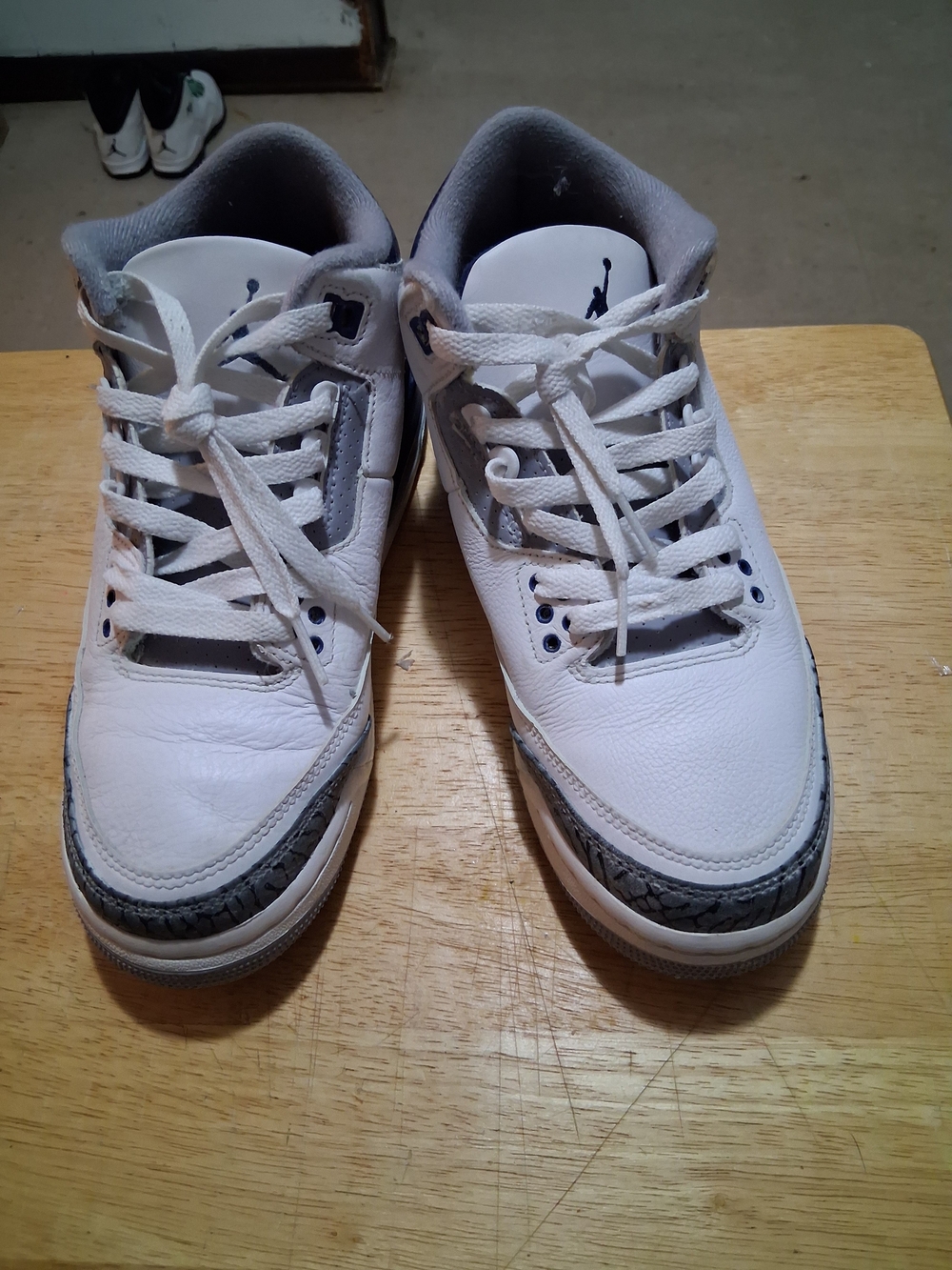 Nike White and Gray Men's Basketball Sneakers